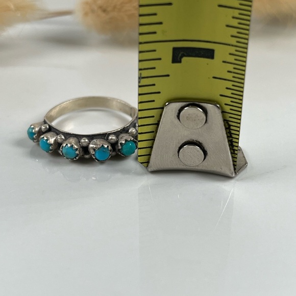Solid 925 Sterling Silver Half Eternity Band Mohave Turquoise Gemstone Size 7.5 - Picture 8 of 10